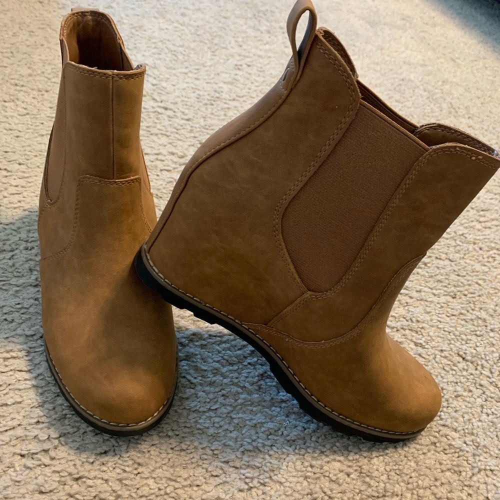 Women’s Target Booties - Picture 7 of 13